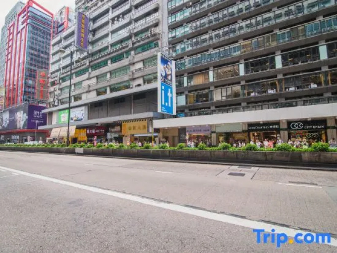 WIDE EVER HOSTEL (Mongkok MTR Exit E1)