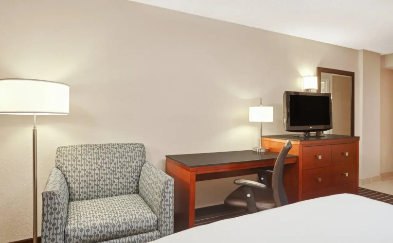 Holiday Inn Express Hampton - Coliseum Central by IHG
