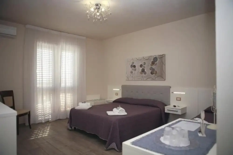 Economy Triple room
