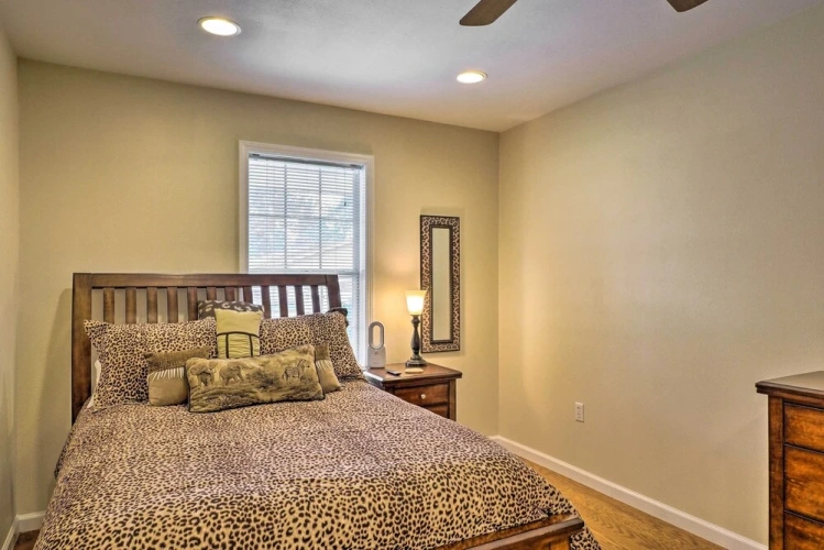 2 Bedrooms Cottage