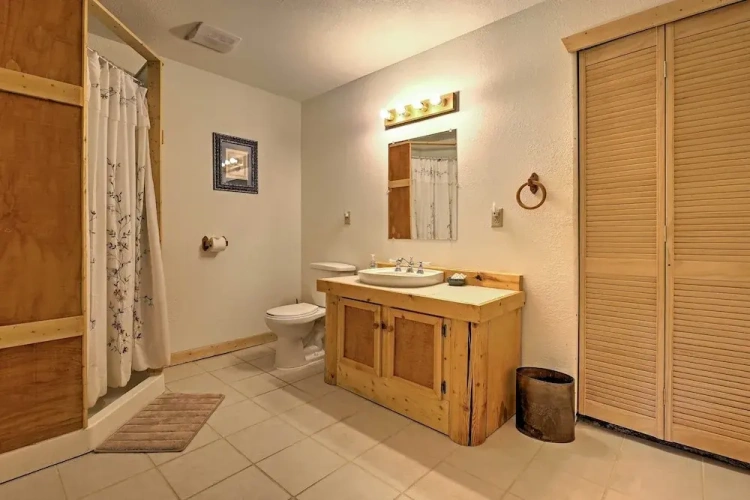 6 Bedrooms Cottage
