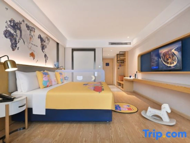 Deluxe Double Family room with view
