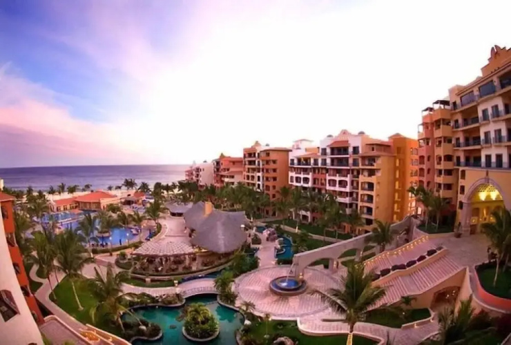 Beach Resort suites