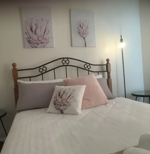 3ree Spacious & charming Apartment