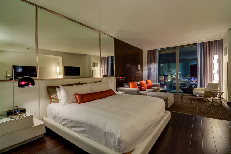 StripViewSuites at Palms Place