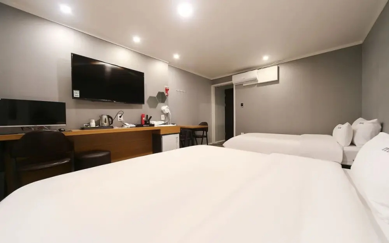 Changwon Yonghodong Max