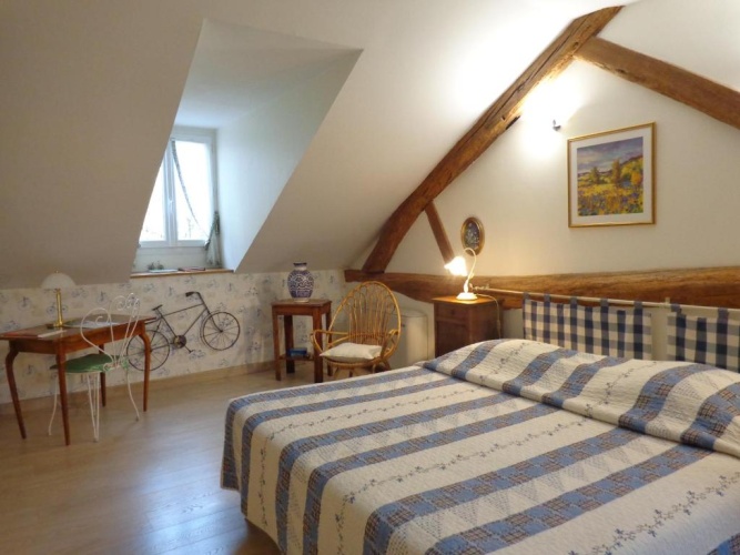 Standard Triple room with view