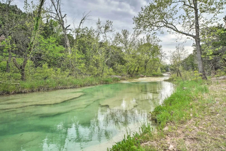 'Cedar Falls Cabin 5': 1/2 Mile To Turner Falls - Davis, OK