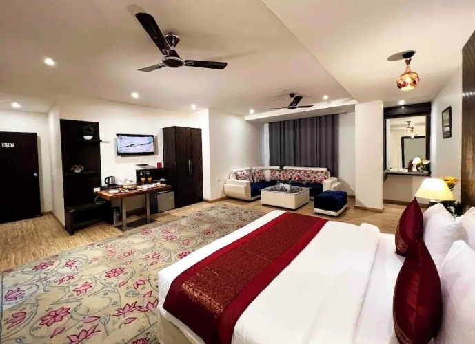 Luxury Suite