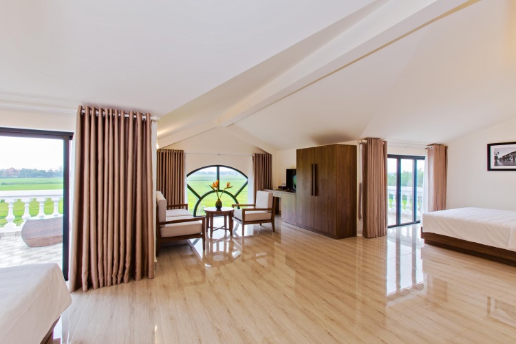 Family Suite with balcony