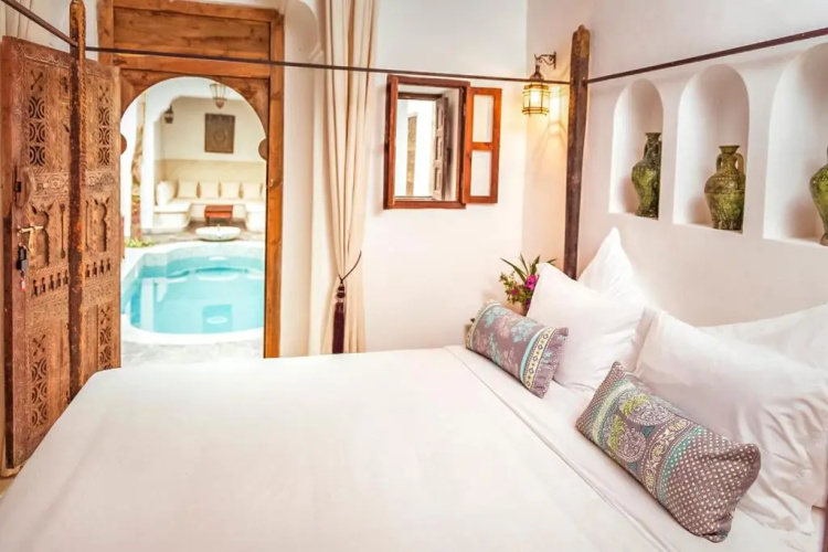 Marrakesh Villa Sleeps 14 with Pool