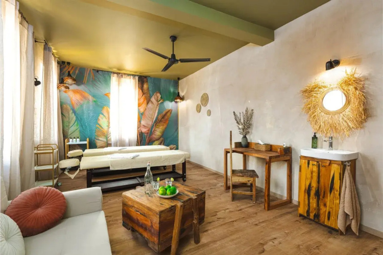 Clove Island Essence & Spa Boutique