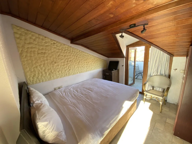 Cicerone Lodge Hotel