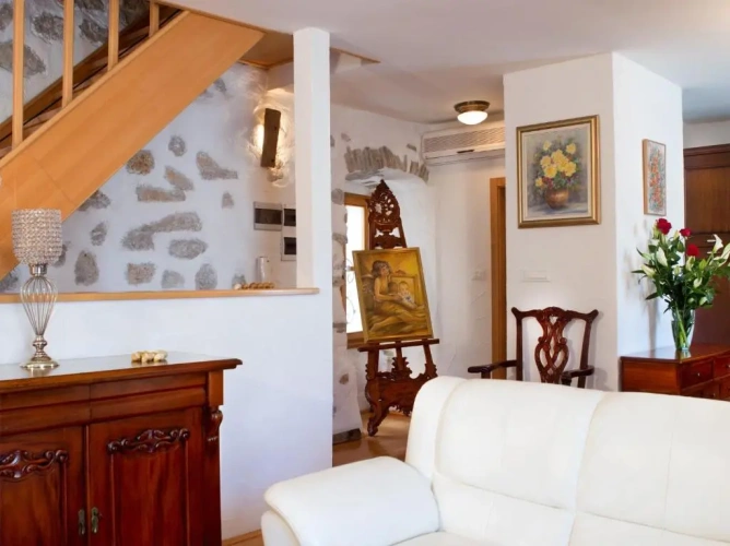 3 Bedrooms Cottage