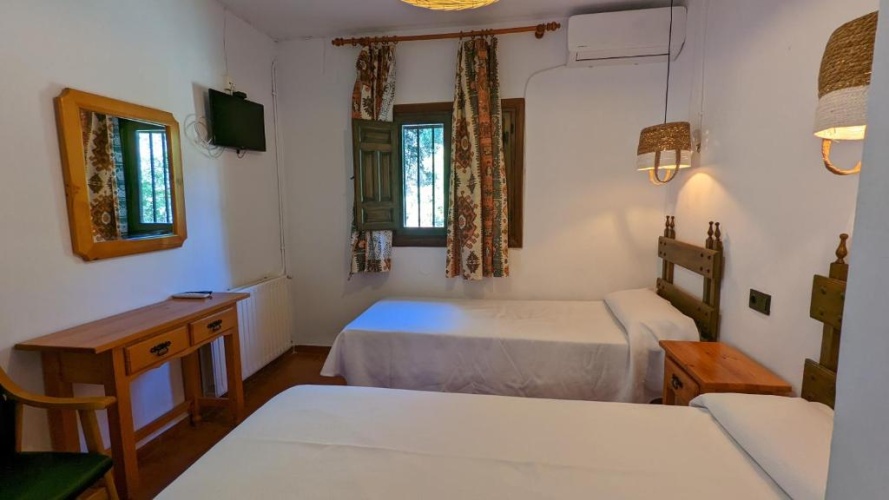 Standard Quadruple room with mountain view
