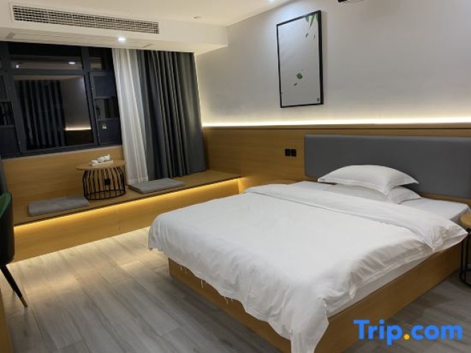 Standard Double room with view