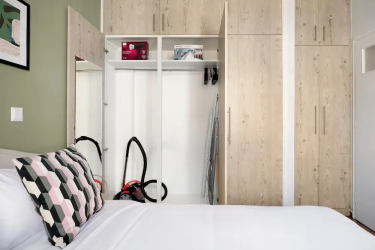 Dew 1-Bedroom Apartment in Athens