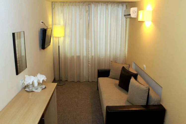 1 Bedroom Suite