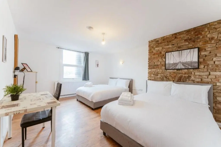 Deluxe Quadruple room