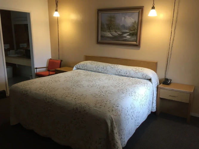 Holiday Lodge