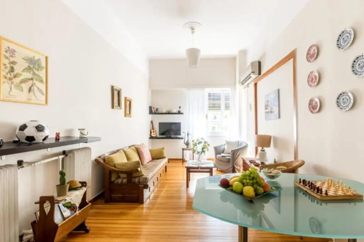 2 Bedrooms Apartment