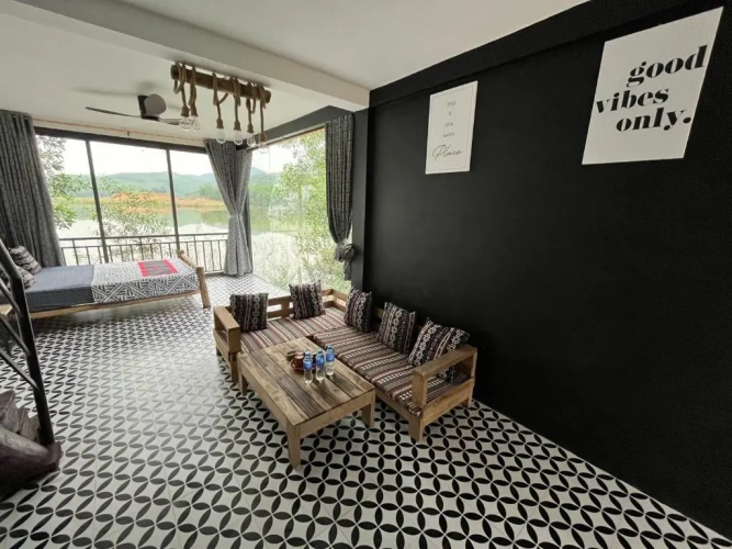 Family Bungalow with lake view