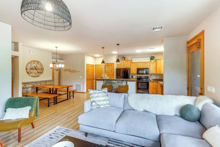 2 Bedrooms Apartment with balcony