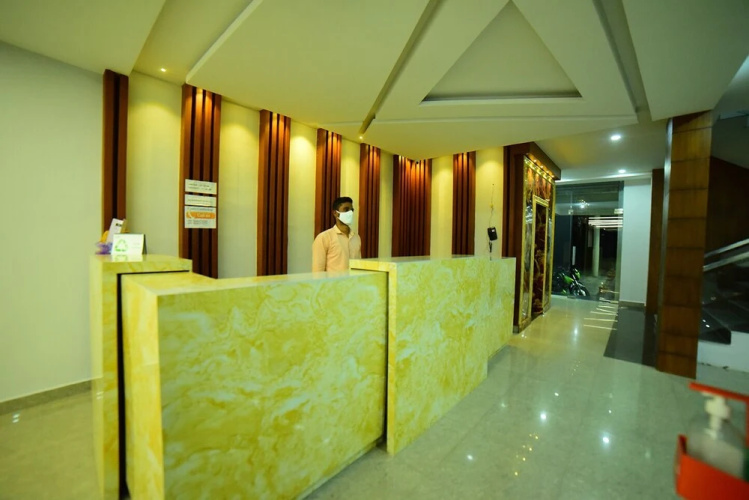 Castle Continental Premium Hotel