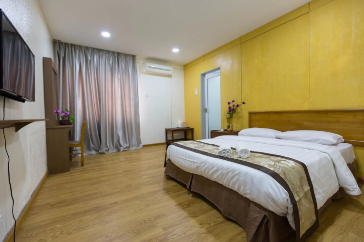 Sabrina Court Hotel