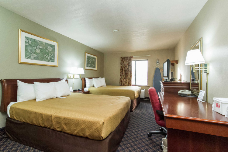 Standard Quadruple room
