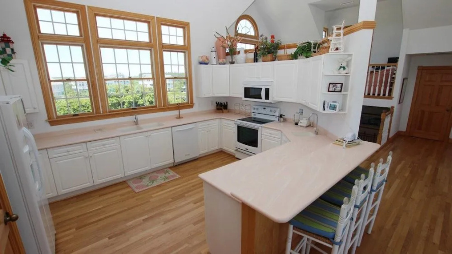 Sandy's Way - 5 Br Home