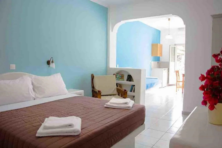 Sail Inn Studios & Apartments
