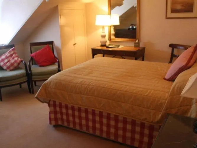 The Crown Hotel
