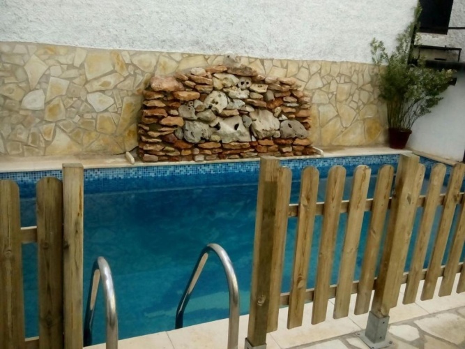 2 Bedrooms Cottage