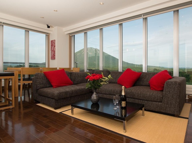 3 Bedrooms Deluxe Apartment