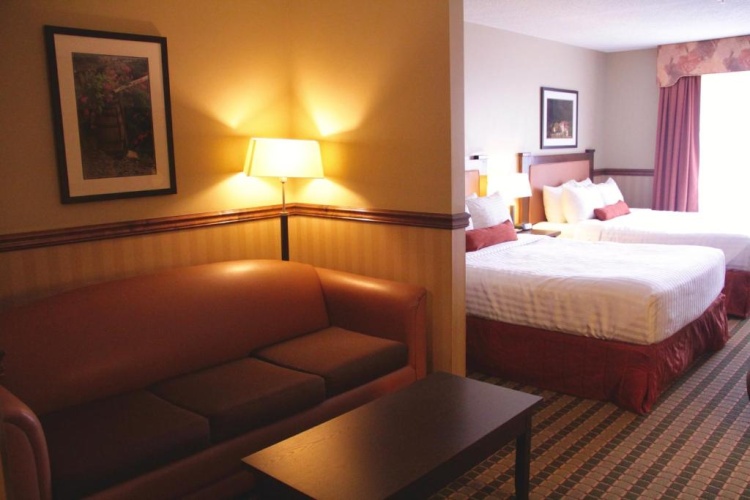 Quadruple Suite