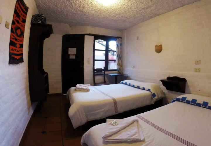 L'AUBERGE INN - Hostel