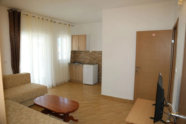 Exceptional 1-bed Apartment in Ulcinj