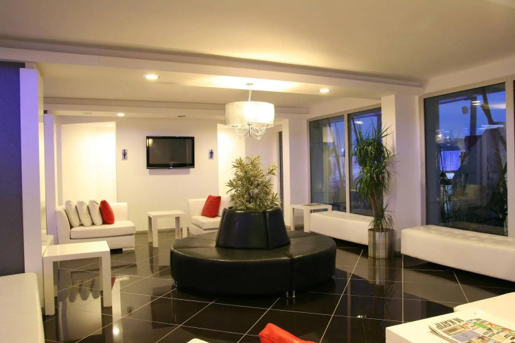 Scala Nuova Inkim Hotel