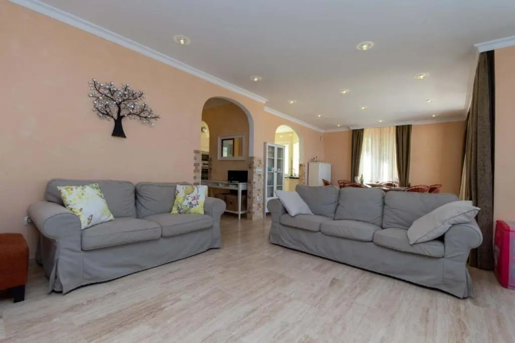 Parque Tropical 5 - Three Bed Villa