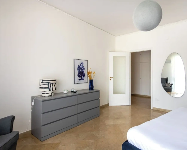3 Bedrooms Apartment