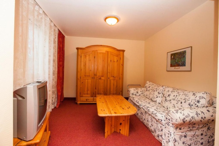 Double Cottage