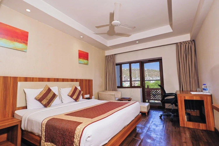 Deluxe room with balcony