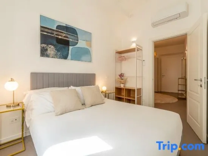 3 Bedrooms Apartment