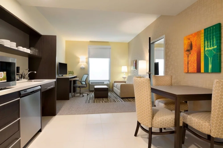 1 Bedroom Suite