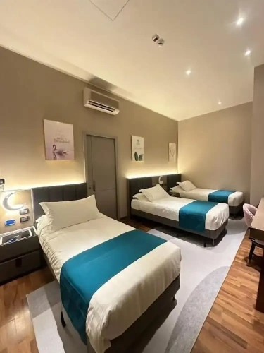Standard Triple room