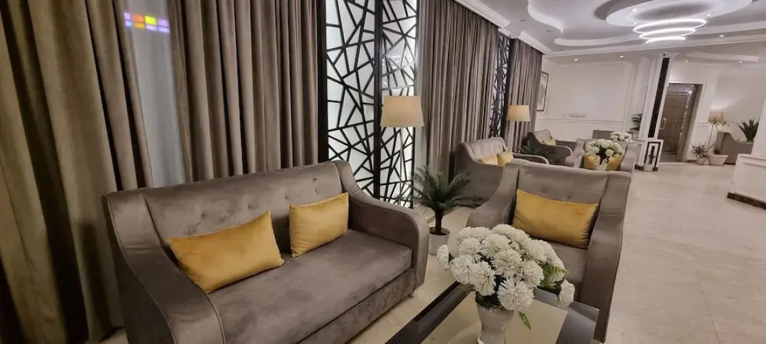 Riyadh Ronza Nanis Hotel