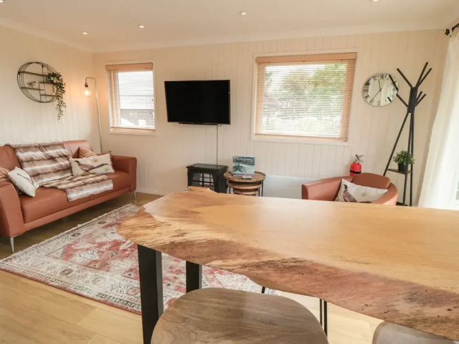 3 Valley View Lodges
