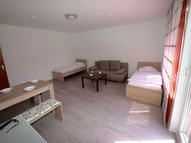 AB Apartment 14