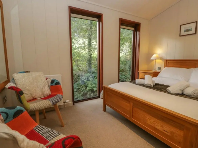 Leafy Nook Lodge